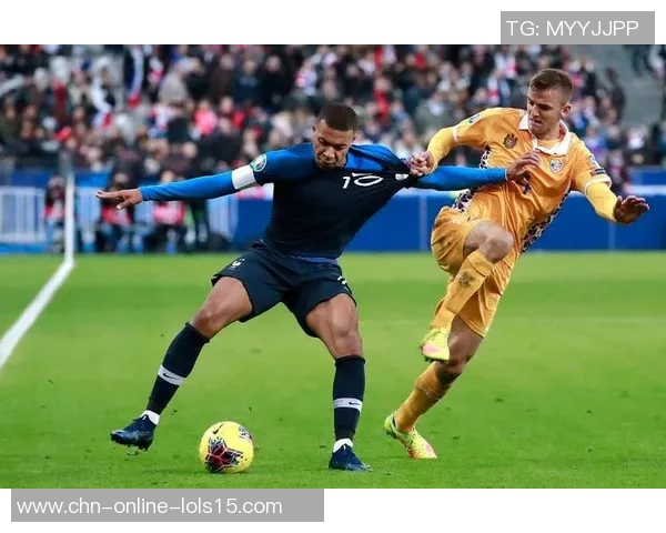 意大利国家队迎战摩尔多瓦力争胜利展现实力与风采 意大利国家队迎战摩尔多瓦力争胜利展现实力与风采